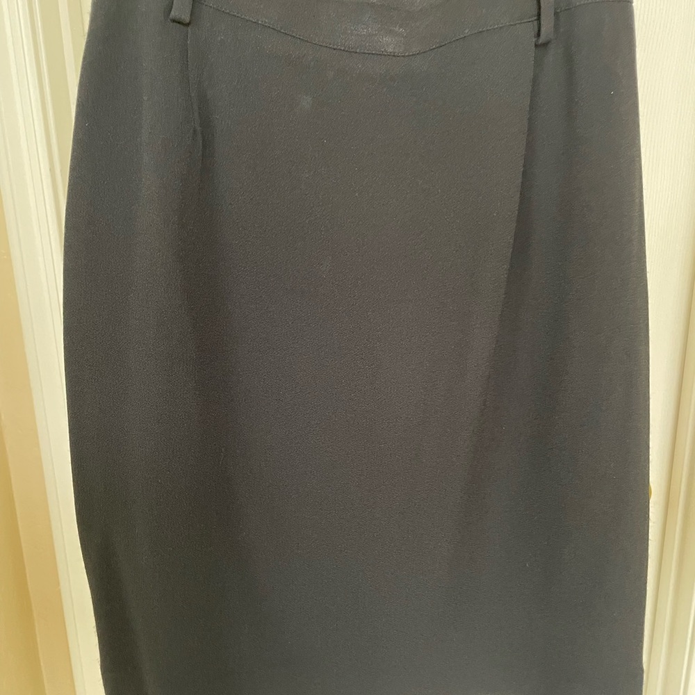 Banana Republic black short skirt ,gently worn .